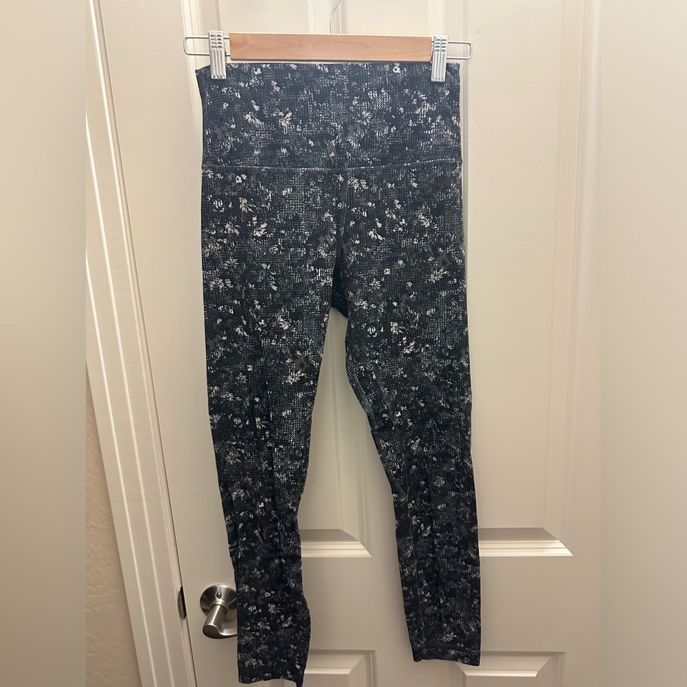 Lululemon tights